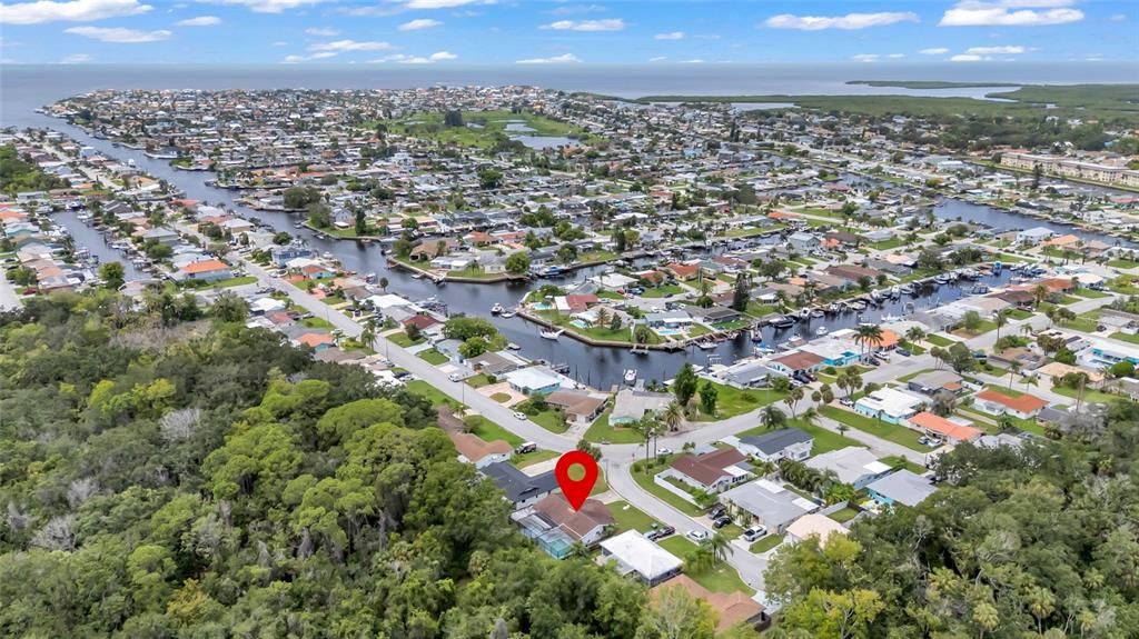 На продажу: $314,999 (2 спален, 2 ванн, 1296 Квадратных фут)