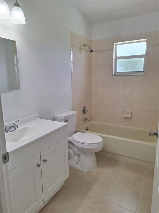 En Venta: $275,900 (3 camas, 2 baños, 1232 Pies cuadrados)