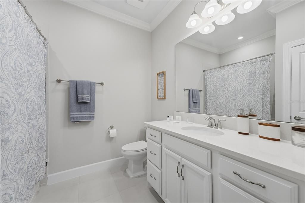 En Venta: $554,900 (3 camas, 2 baños, 2084 Pies cuadrados)