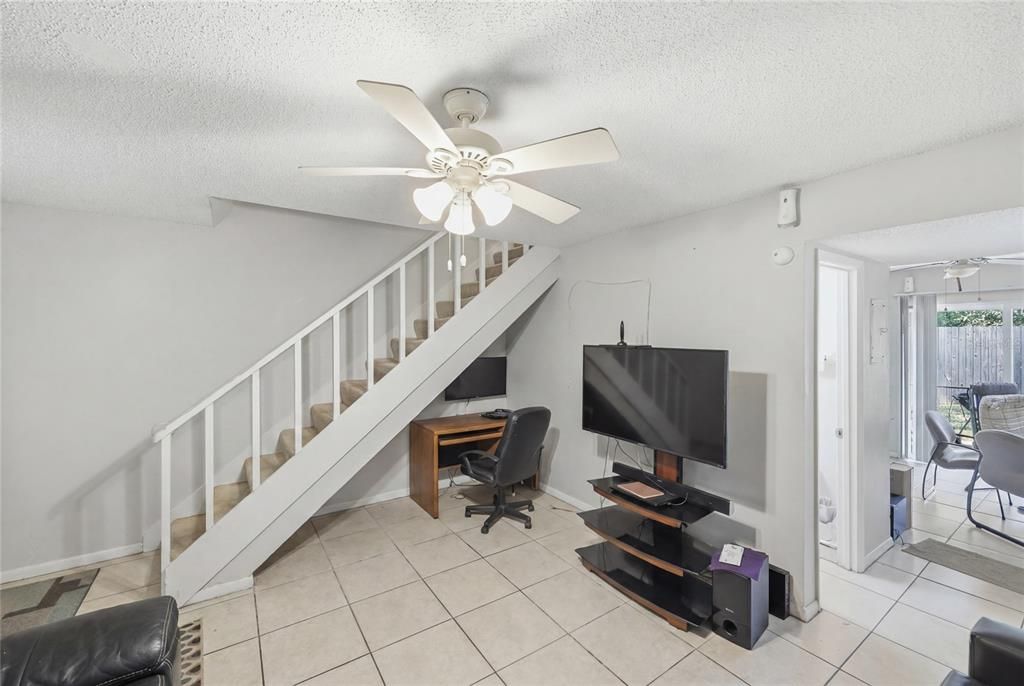 En Venta: $549,900 (8 camas, 0 baños, 942 Pies cuadrados)