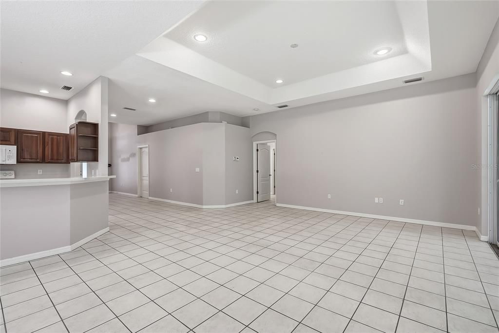 For Sale: $354,900 (3 beds, 2 baths, 2162 Square Feet)