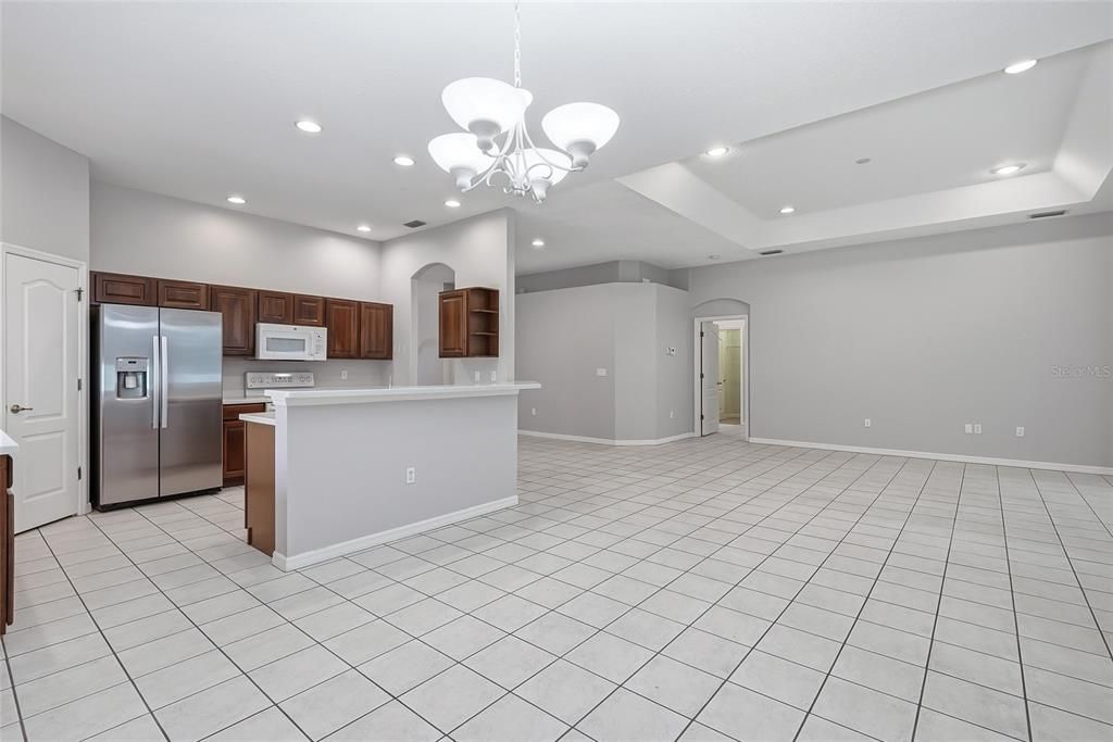 For Sale: $354,900 (3 beds, 2 baths, 2162 Square Feet)