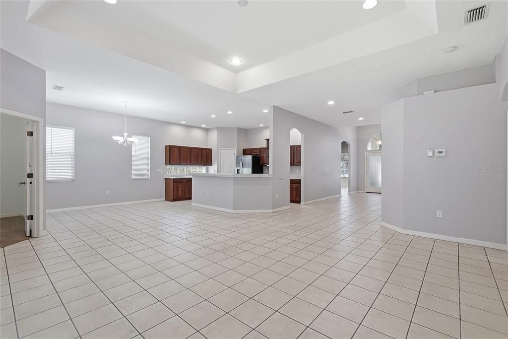 For Sale: $354,900 (3 beds, 2 baths, 2162 Square Feet)