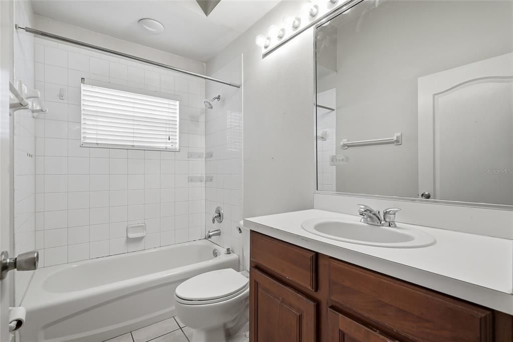 For Sale: $354,900 (3 beds, 2 baths, 2162 Square Feet)