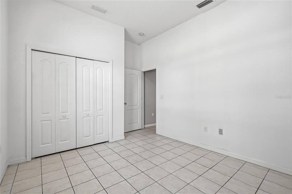 For Sale: $354,900 (3 beds, 2 baths, 2162 Square Feet)