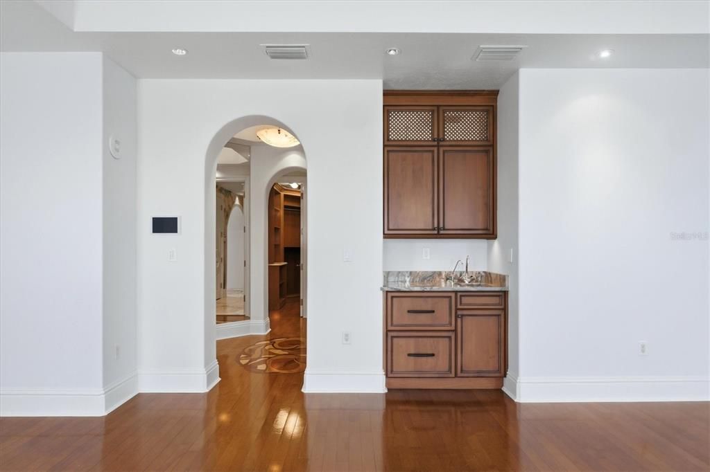 For Sale: $8,500,000 (4 beds, 4 baths, 5412 Square Feet)