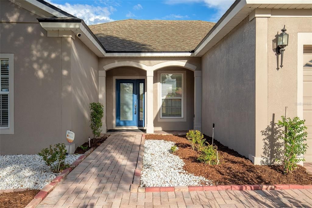 For Sale: $444,900 (3 beds, 2 baths, 1987 Square Feet)