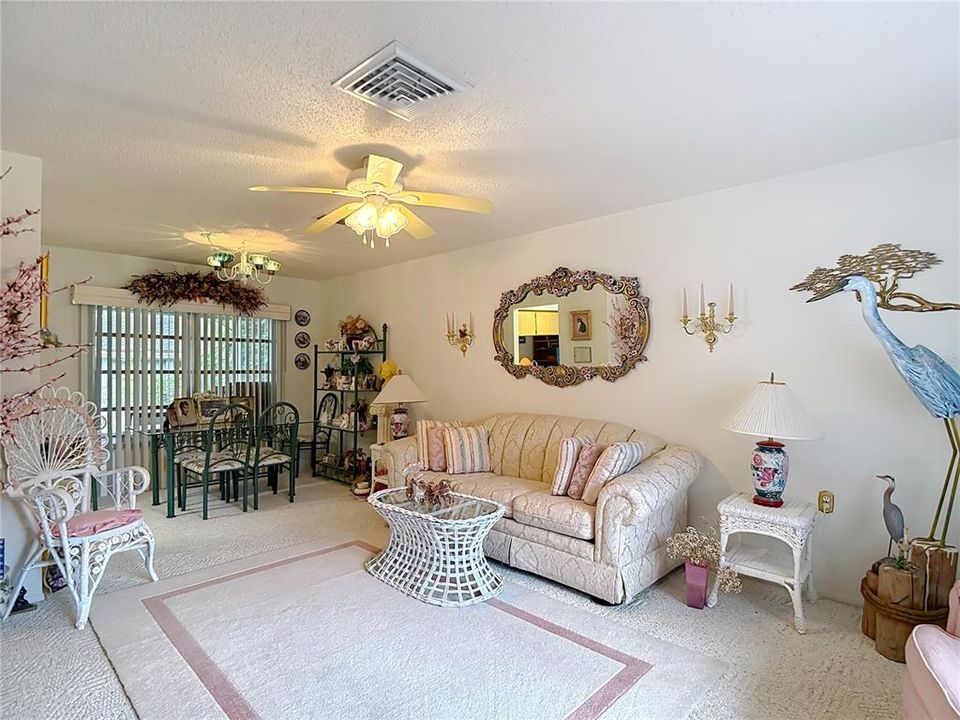 For Sale: $180,000 (2 beds, 2 baths, 1422 Square Feet)