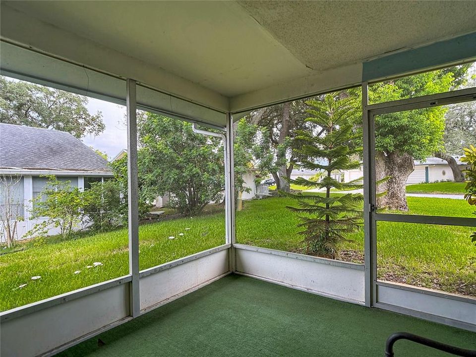 For Sale: $180,000 (2 beds, 2 baths, 1422 Square Feet)