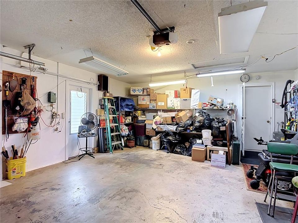 For Sale: $180,000 (2 beds, 2 baths, 1422 Square Feet)
