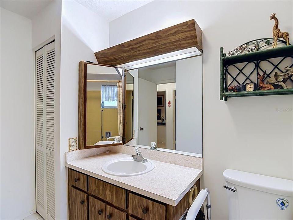 For Sale: $180,000 (2 beds, 2 baths, 1422 Square Feet)