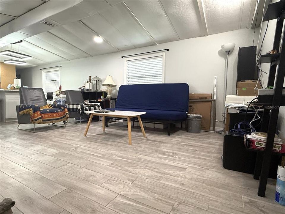 For Rent: $1,400 (2 beds, 2 baths, 720 Square Feet)