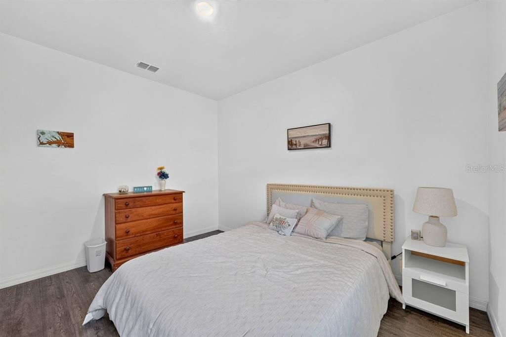 En Venta: $359,900 (3 camas, 2 baños, 1750 Pies cuadrados)