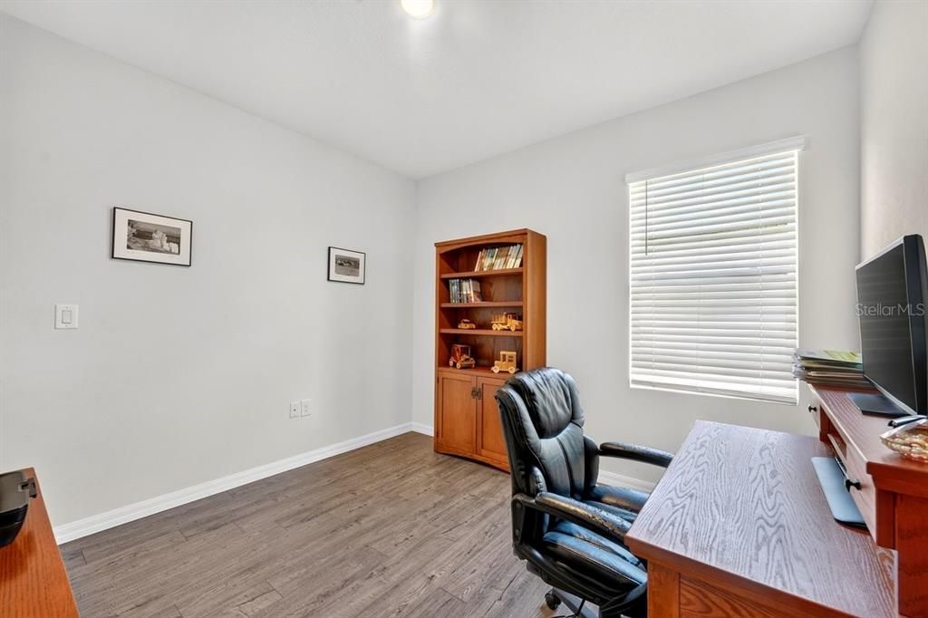En Venta: $359,900 (3 camas, 2 baños, 1750 Pies cuadrados)