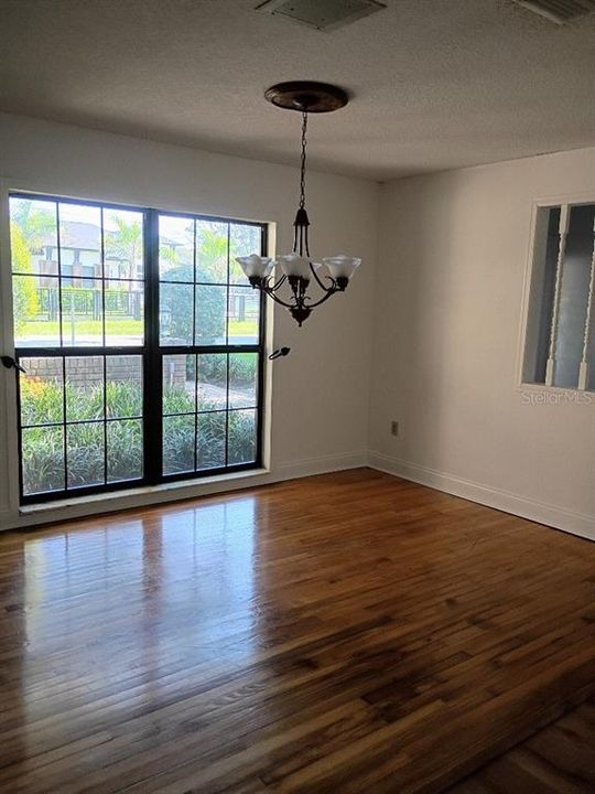 For Sale: $650,000 (3 beds, 2 baths, 2149 Square Feet)