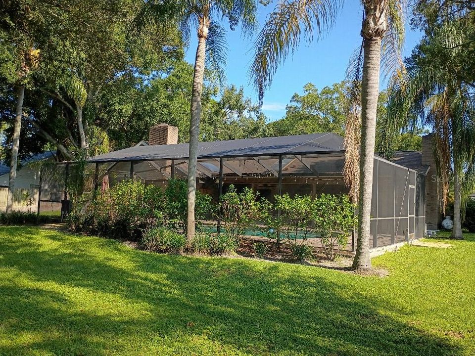 For Sale: $650,000 (3 beds, 2 baths, 2149 Square Feet)