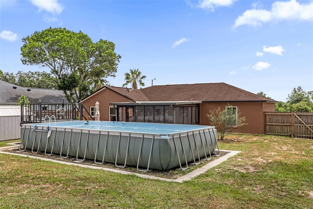 For Sale: $330,000 (3 beds, 2 baths, 1270 Square Feet)