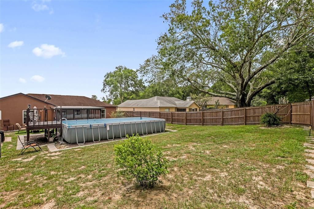For Sale: $330,000 (3 beds, 2 baths, 1270 Square Feet)