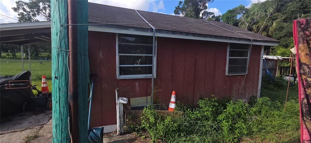 For Sale: $100,000 (3 beds, 1 baths, 1083 Square Feet)