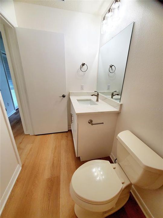 For Sale: $349,900 (3 beds, 2 baths, 1636 Square Feet)