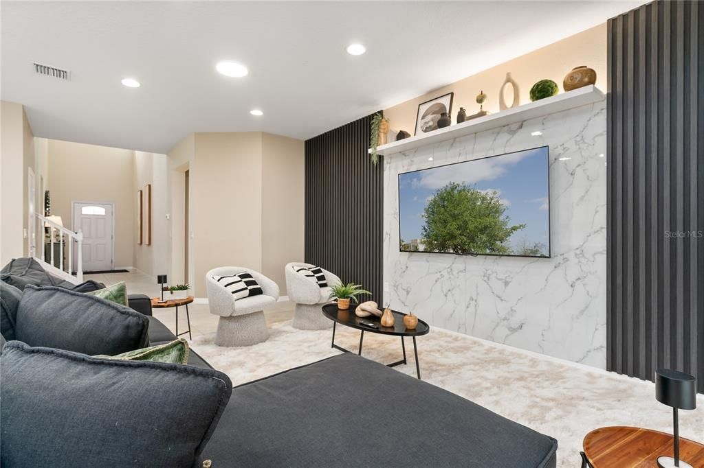 For Sale: $680,000 (8 beds, 6 baths, 4041 Square Feet)
