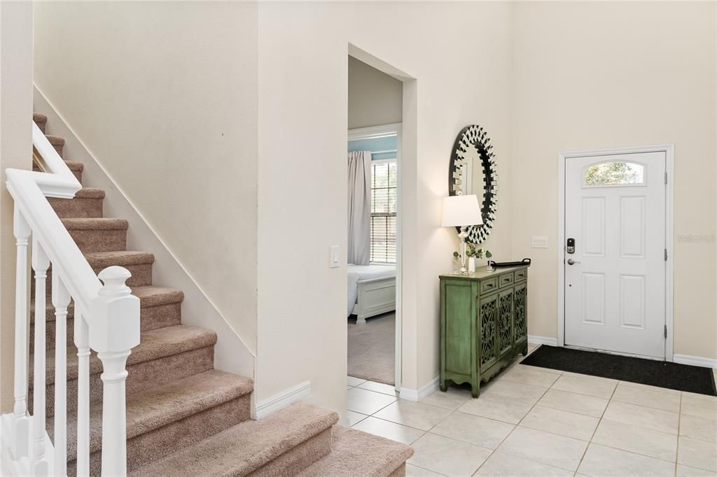 For Sale: $680,000 (8 beds, 6 baths, 4041 Square Feet)