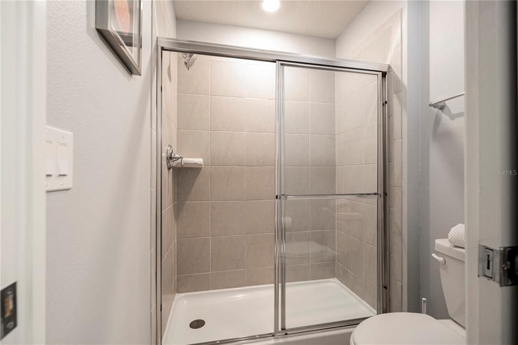 En Venta: $740,000 (7 camas, 5 baños, 3234 Pies cuadrados)