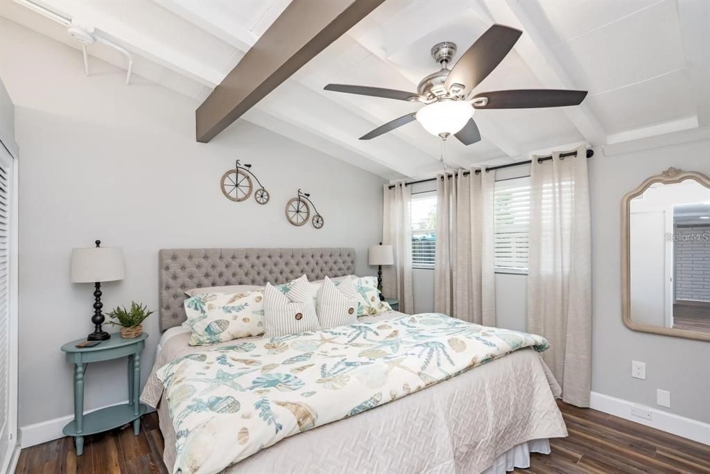 For Sale: $759,000 (5 beds, 3 baths, 2219 Square Feet)