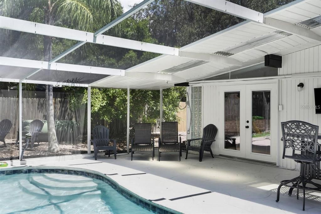 For Sale: $759,000 (5 beds, 3 baths, 2219 Square Feet)