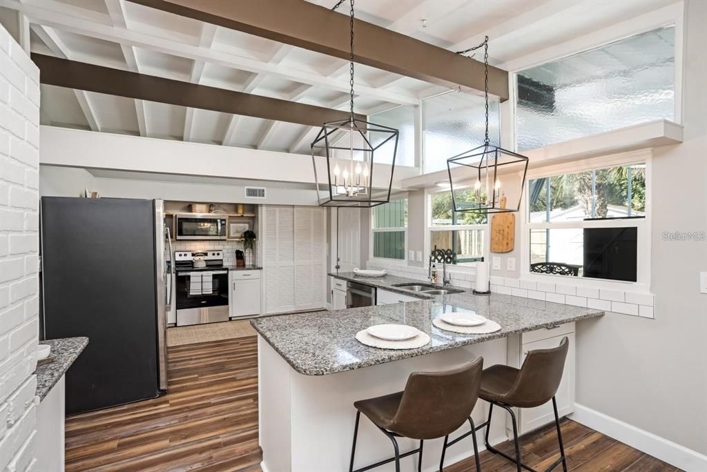 For Sale: $759,000 (5 beds, 3 baths, 2219 Square Feet)