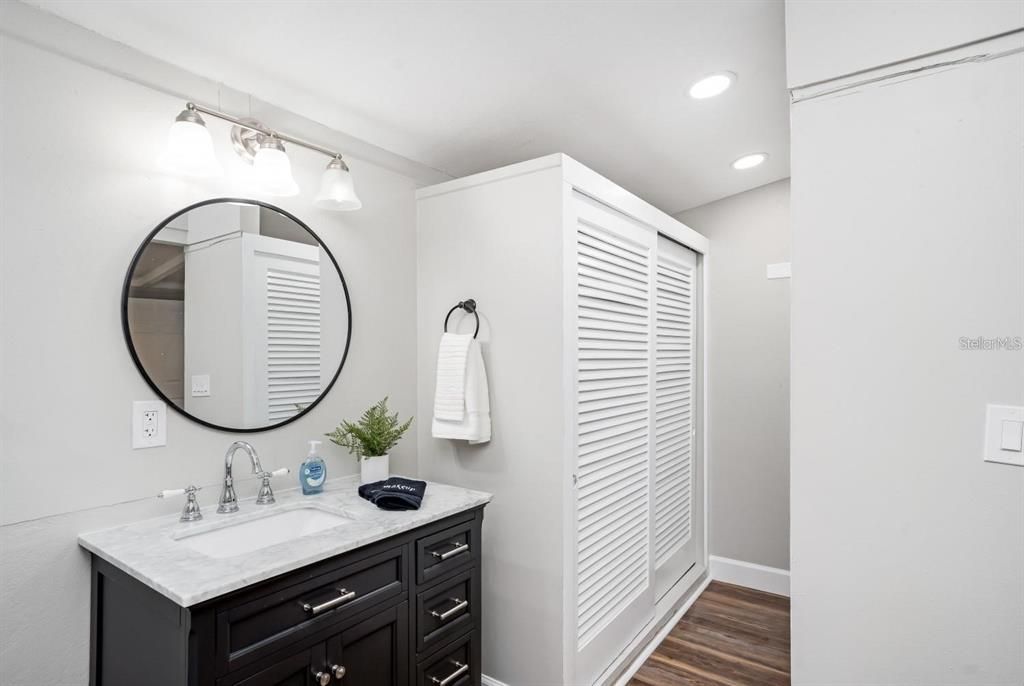 For Sale: $759,000 (5 beds, 3 baths, 2219 Square Feet)