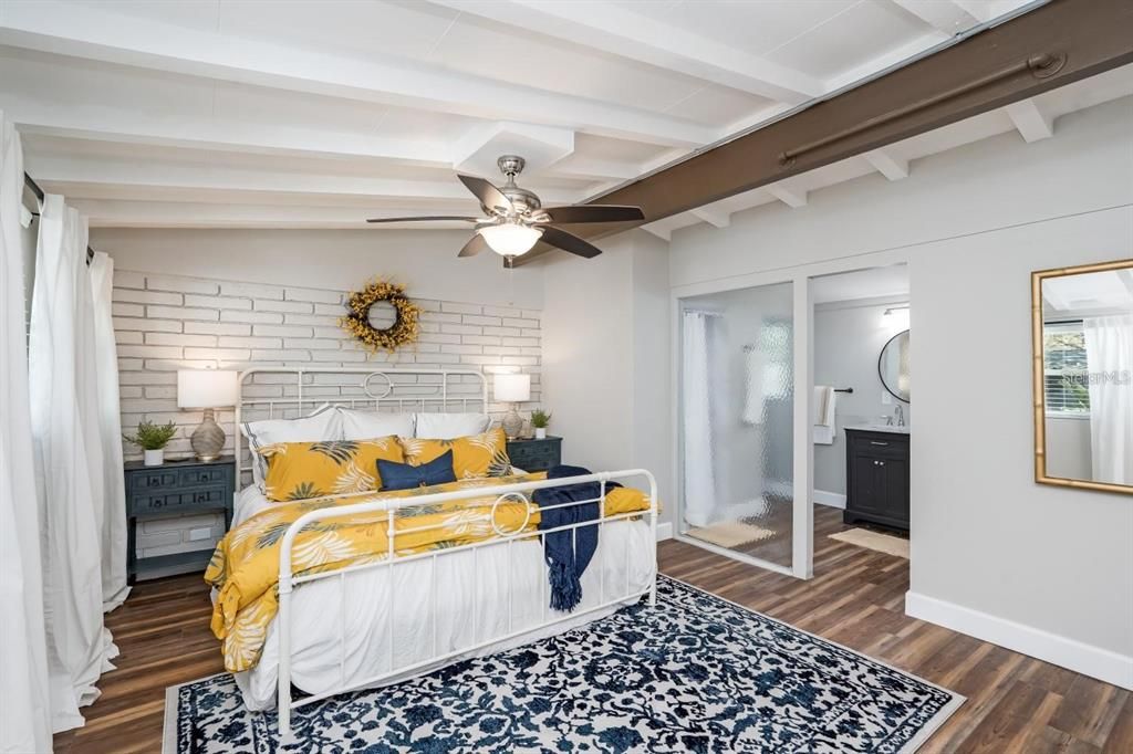 For Sale: $759,000 (5 beds, 3 baths, 2219 Square Feet)