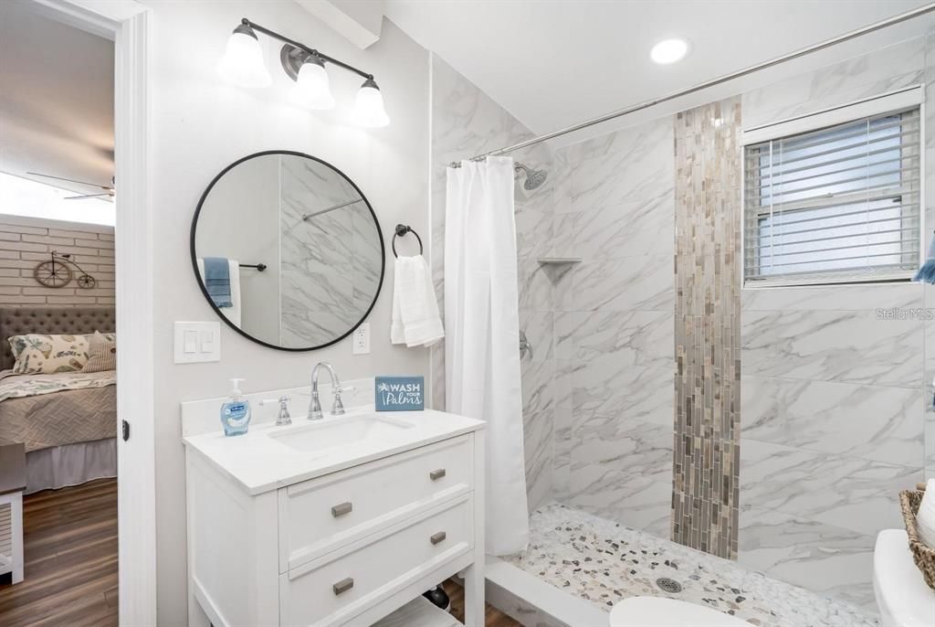 For Sale: $759,000 (5 beds, 3 baths, 2219 Square Feet)