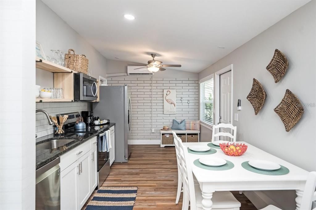 For Sale: $759,000 (5 beds, 3 baths, 2219 Square Feet)