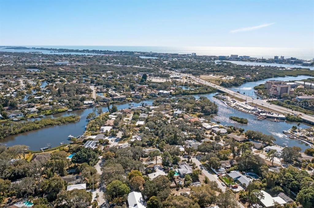For Sale: $759,000 (5 beds, 3 baths, 2219 Square Feet)