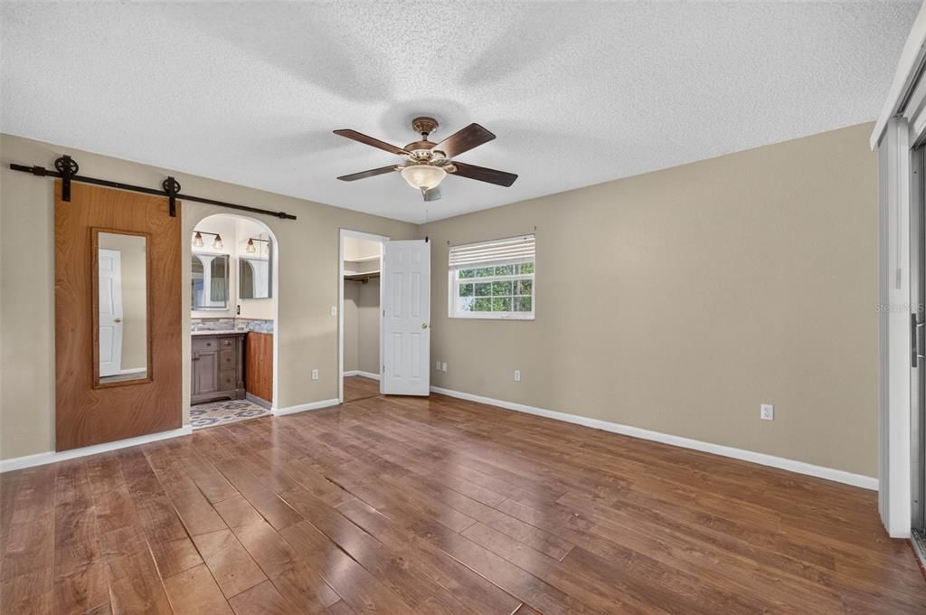 For Sale: $265,000 (3 beds, 2 baths, 1862 Square Feet)