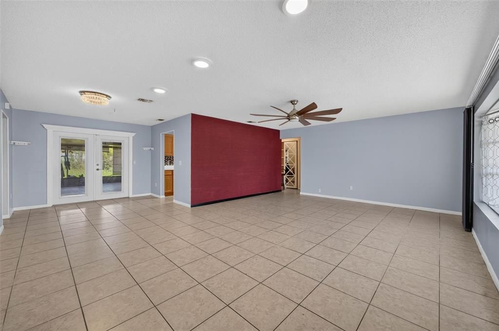 For Sale: $265,000 (3 beds, 2 baths, 1862 Square Feet)