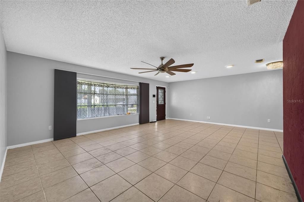 For Sale: $265,000 (3 beds, 2 baths, 1862 Square Feet)