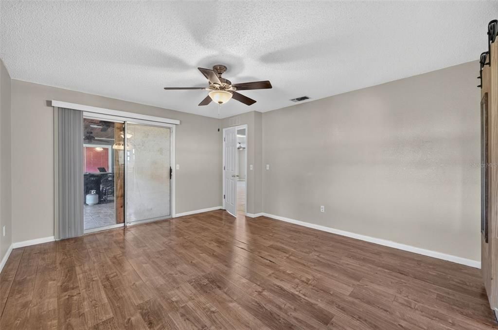 For Sale: $265,000 (3 beds, 2 baths, 1862 Square Feet)
