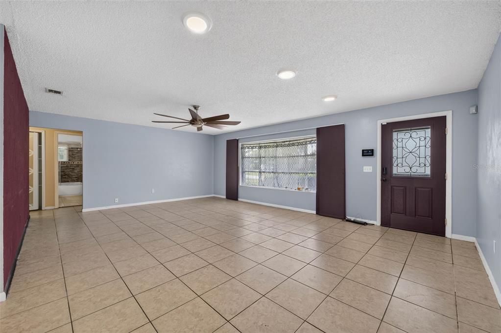 For Sale: $265,000 (3 beds, 2 baths, 1862 Square Feet)