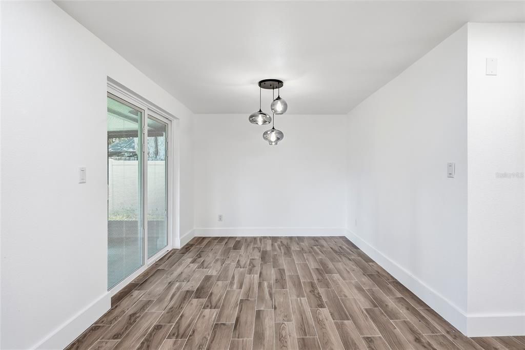 En Renta: $2,300 (3 camas, 2 baños, 1432 Pies cuadrados)