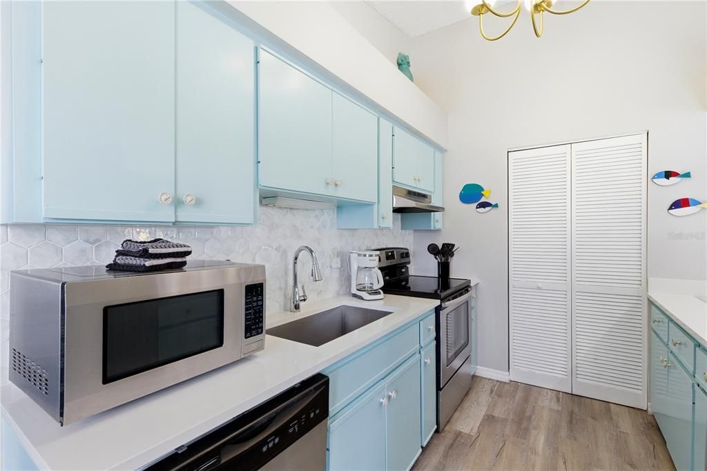 En Venta: $2,799,000 (4 camas, 3 baños, 1803 Pies cuadrados)