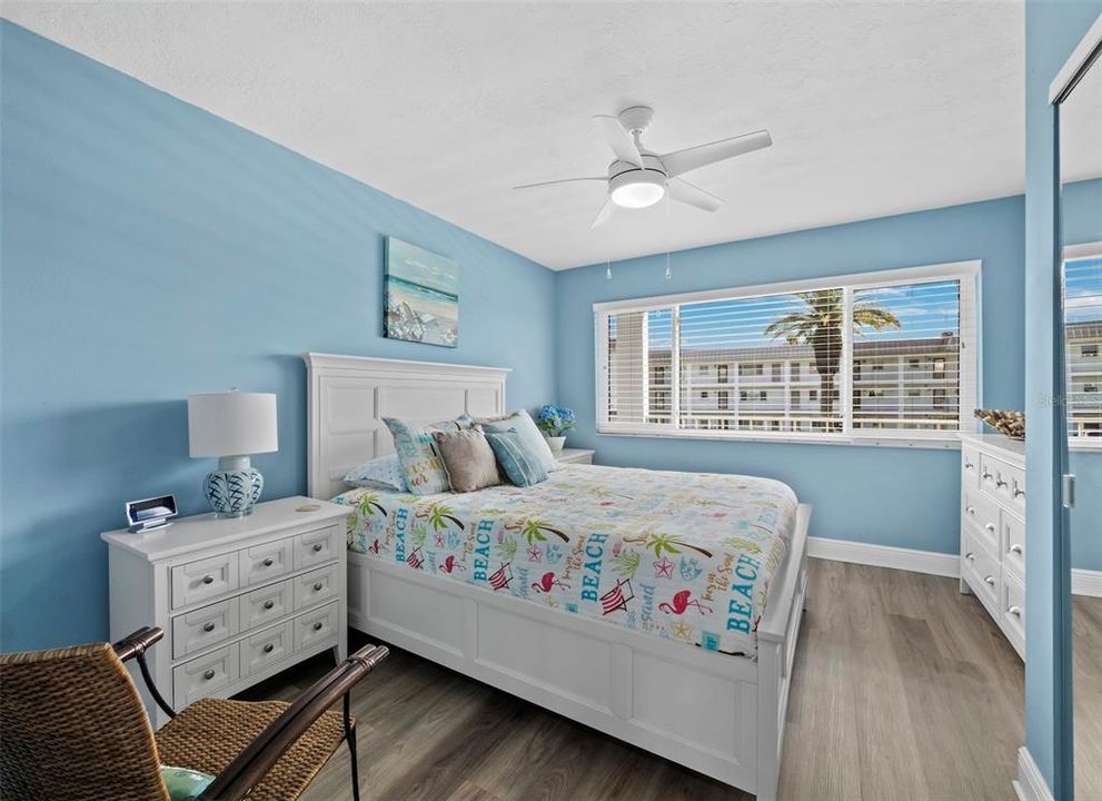 For Sale: $624,900 (2 beds, 2 baths, 1186 Square Feet)