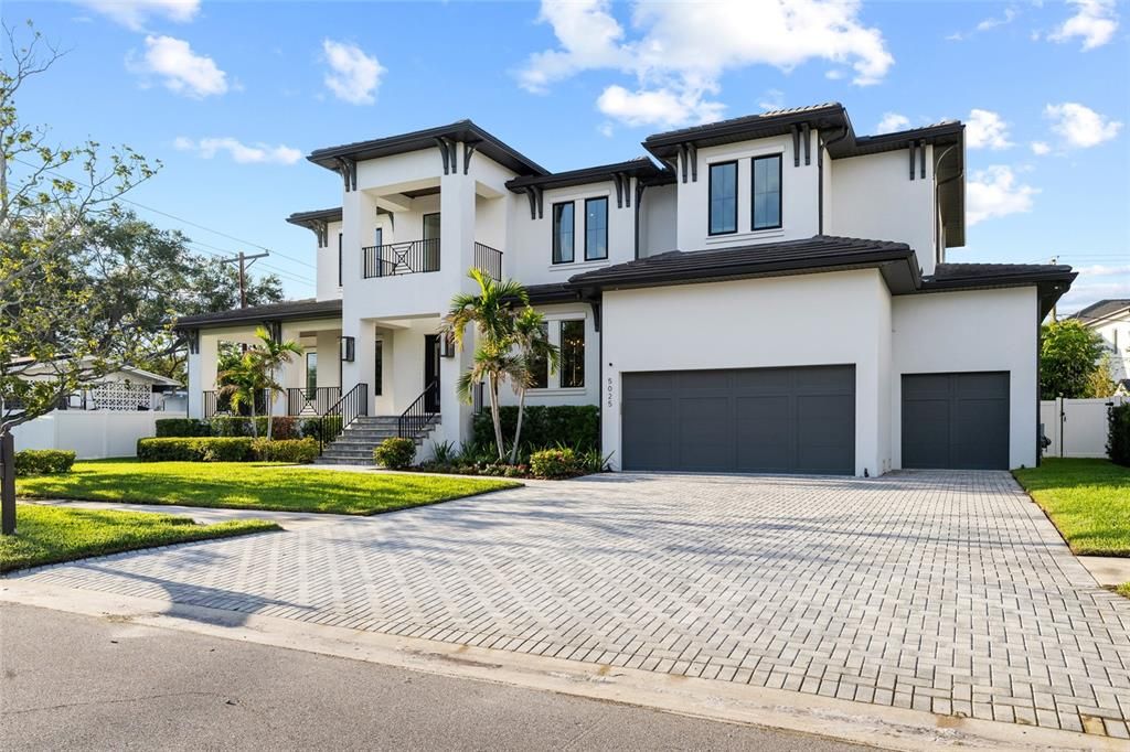 На продажу: $3,399,000 (5 спален, 5 ванн, 5448 Квадратных фут)