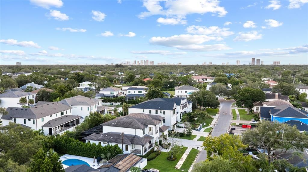На продажу: $3,399,000 (5 спален, 5 ванн, 5448 Квадратных фут)