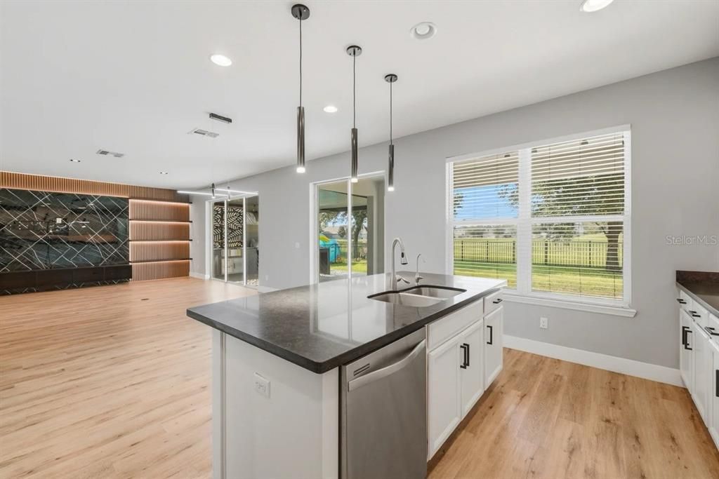 For Sale: $779,000 (4 beds, 3 baths, 2769 Square Feet)
