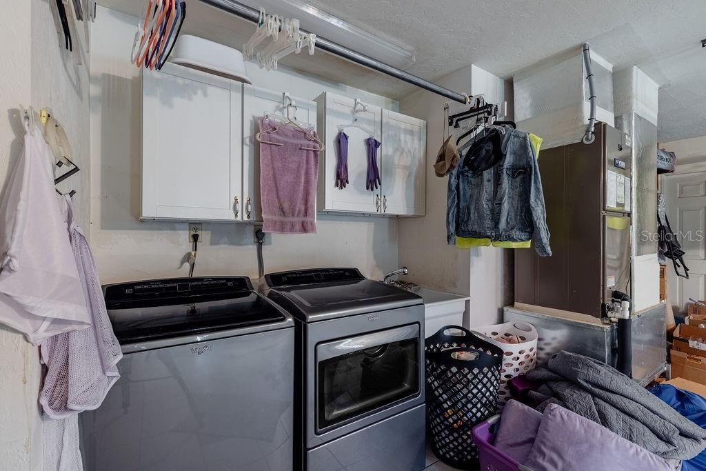 En Venta: $360,000 (2 camas, 2 baños, 1704 Pies cuadrados)