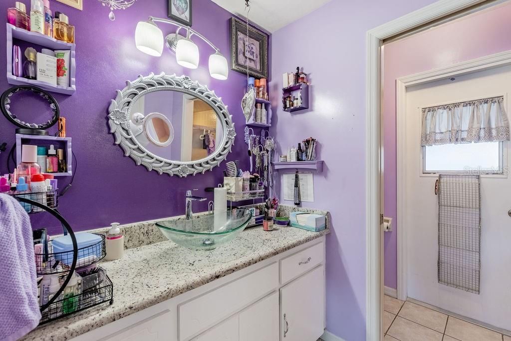 En Venta: $360,000 (2 camas, 2 baños, 1704 Pies cuadrados)