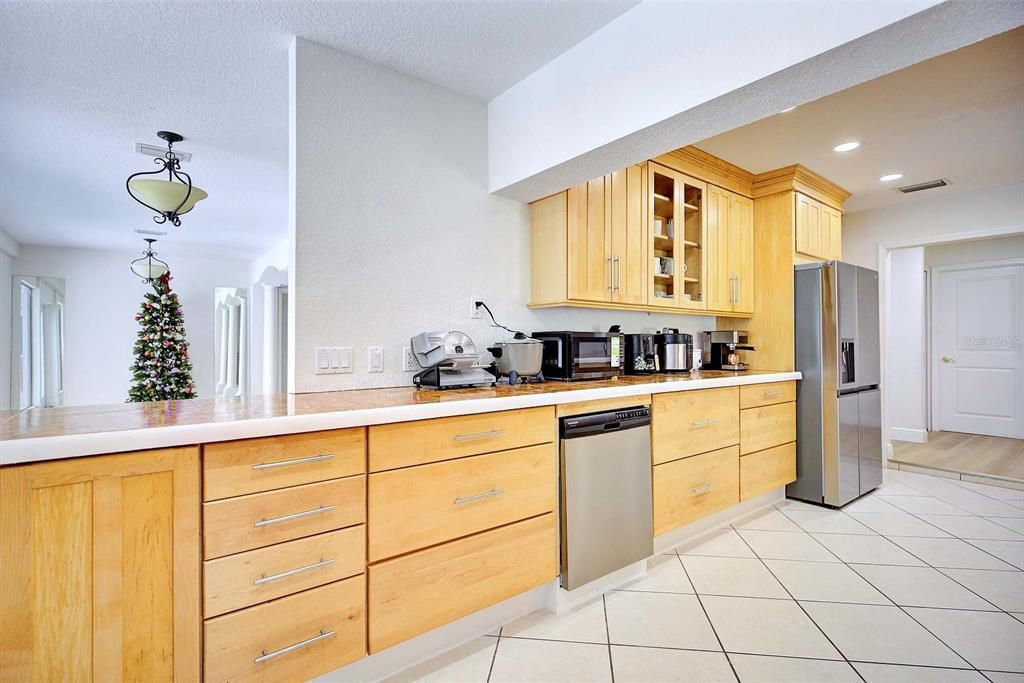 For Sale: $449,900 (3 beds, 3 baths, 3246 Square Feet)