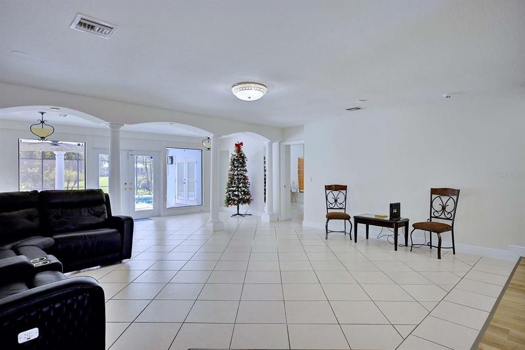 For Sale: $449,900 (3 beds, 3 baths, 3246 Square Feet)